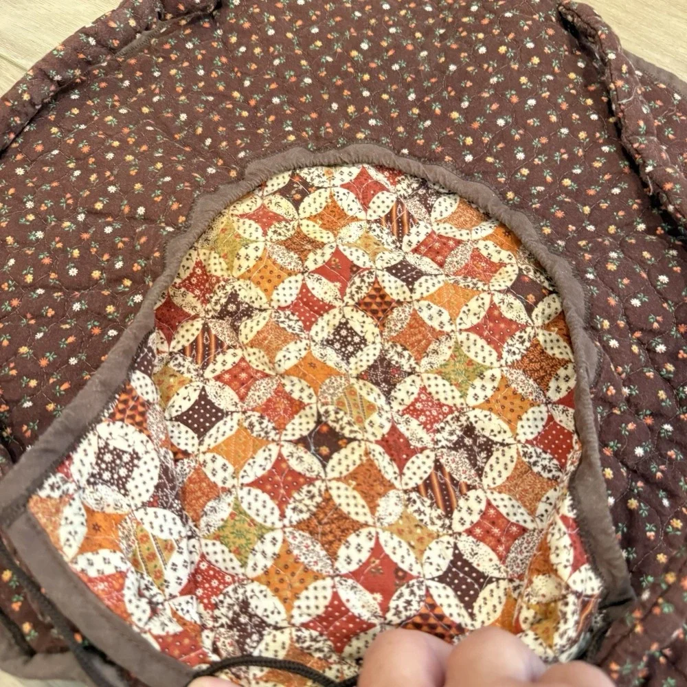 VTG 70's Primitive Casserole Dish Carrier Round Quilt Insulated Cotton Fabric